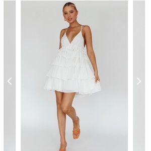 SELFIE LESLIE tiered white dress NWT just missed return window